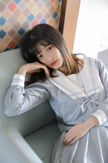 警察被两个混混脱裤玩J视频